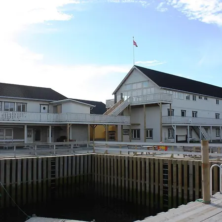 Semesteranläggning (resort) Lofoten Brygge Vaeroy